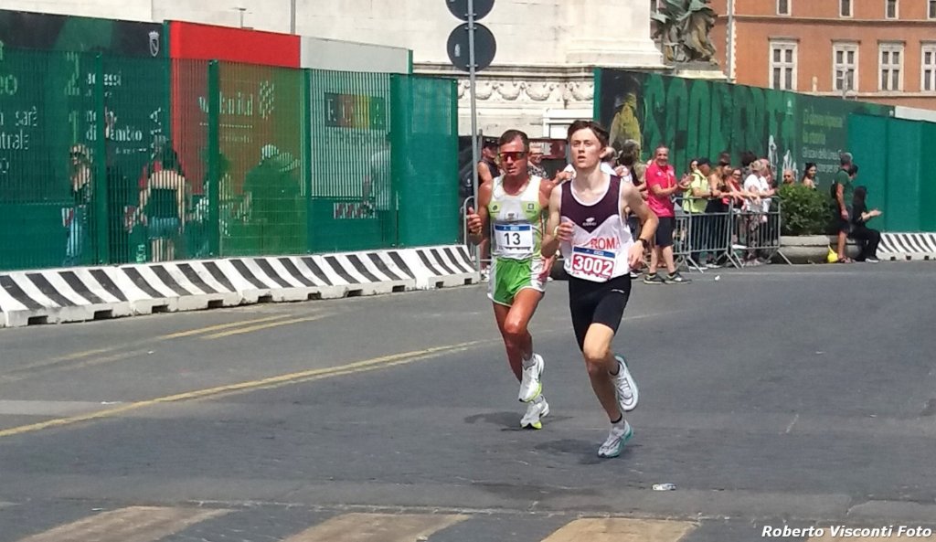 roma10k_24_95.jpg